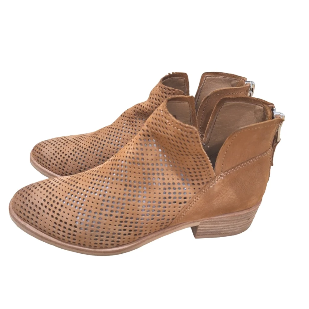 Dolce Vita Women's Tan Perforated Leather Ankle Boot Bootie Stacked Heel 7.5M
